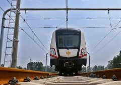 郑州地铁要招480名站务员 男最低1米72女最